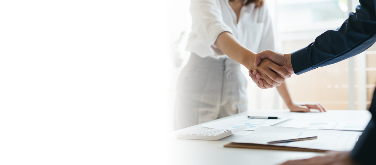 Handshake AdobeStock 579560905 web